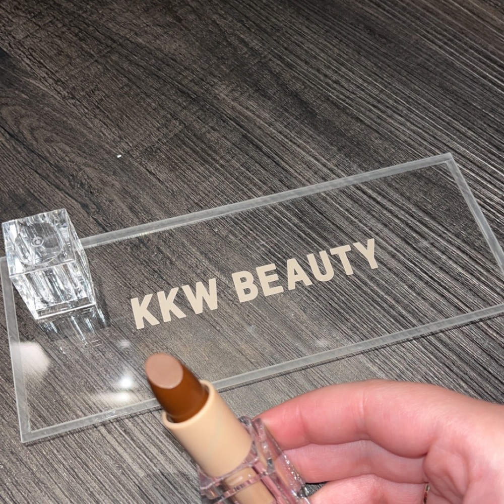 KKW LIPSTICK (discontinued shade)